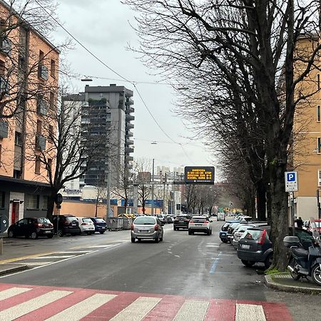 Casa Meli, Ampio Bilocale Nuovo Apartment Bologna Ngoại thất bức ảnh