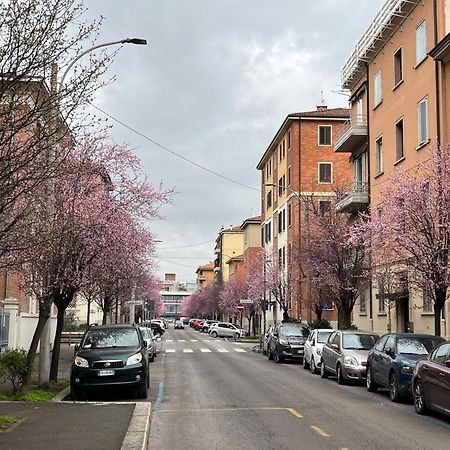 Casa Meli, Ampio Bilocale Nuovo Apartment Bologna Ngoại thất bức ảnh